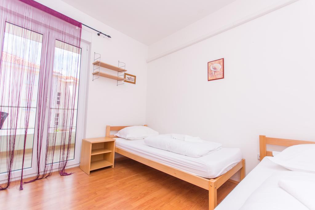 Apartment Horizont Трогир Екстериор снимка