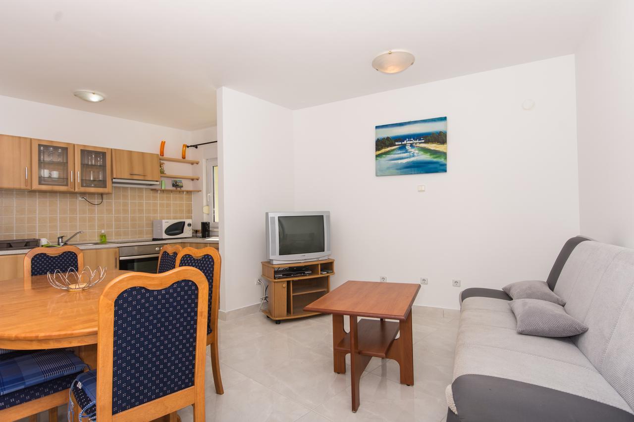 Apartment Horizont Трогир Екстериор снимка
